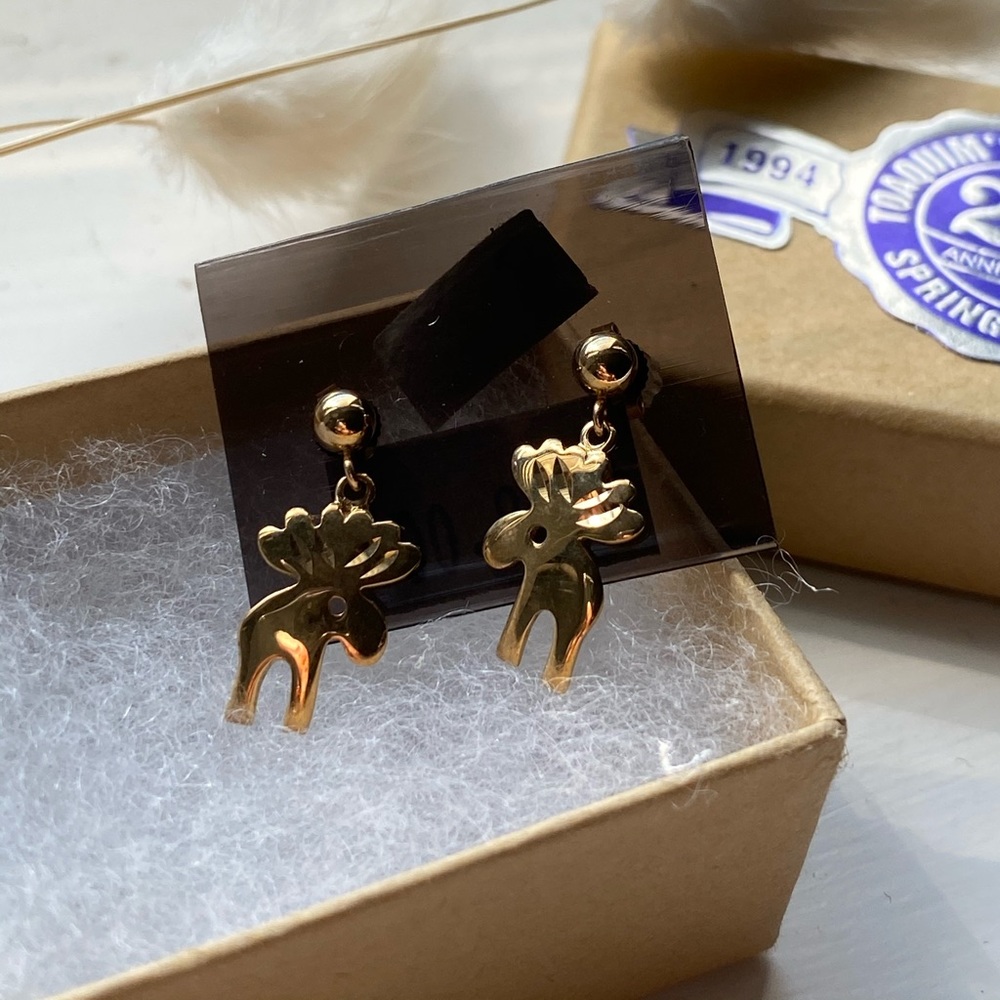 Gold 10K Gold Moose Earrings